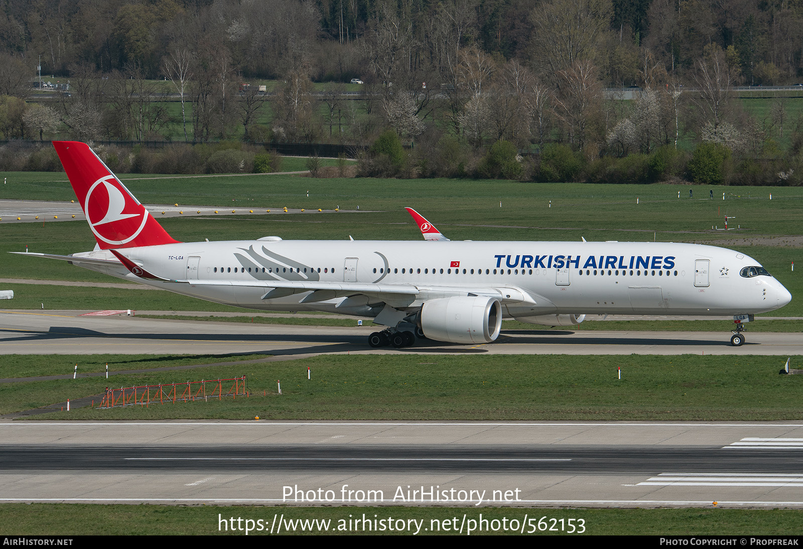 Aircraft Photo of TC-LGA | Airbus A350-941 | Turkish Airlines | AirHistory.net #562153