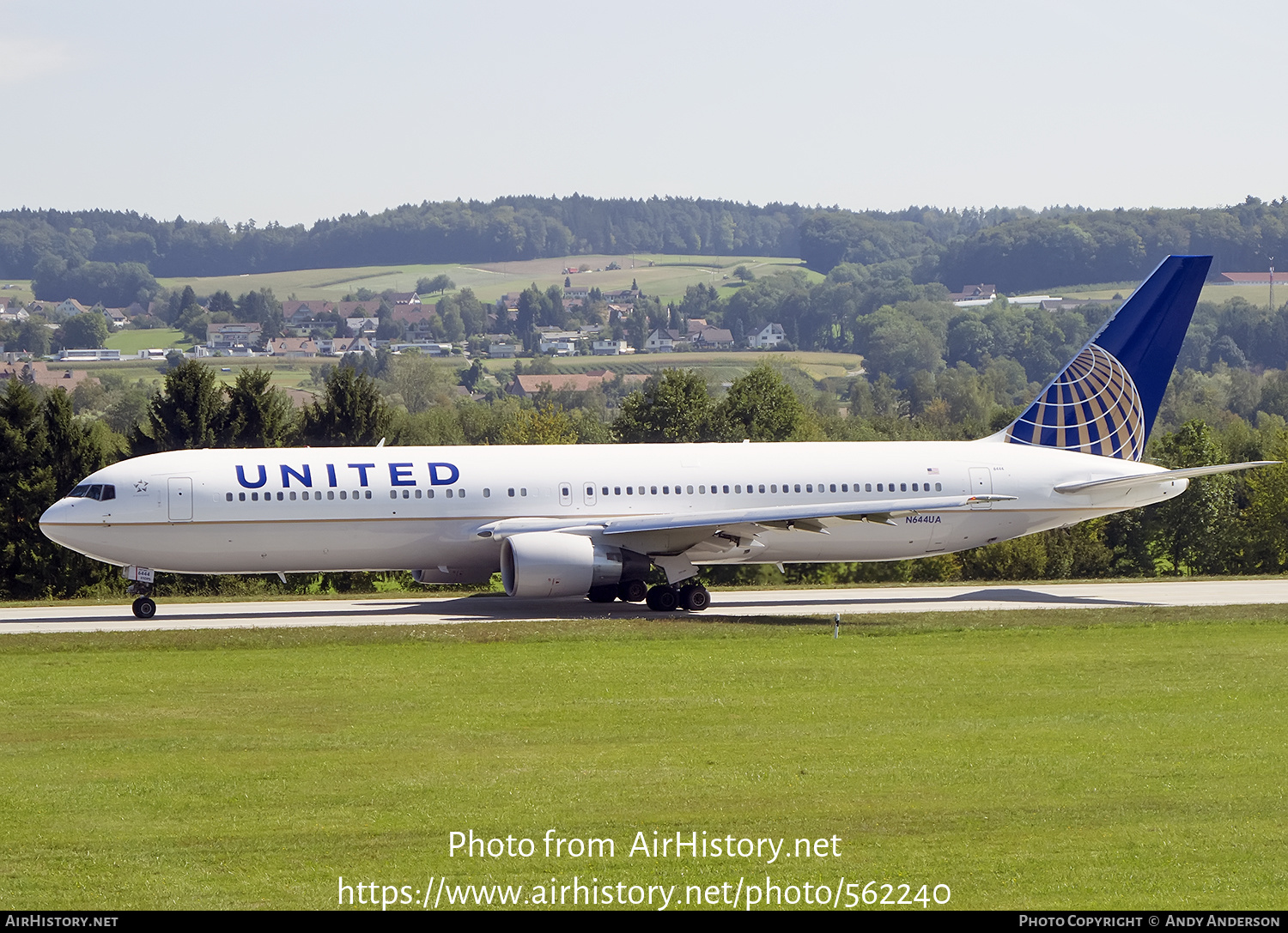 Aircraft Photo of N644UA | Boeing 767-322/ER | United Airlines | AirHistory.net #562240