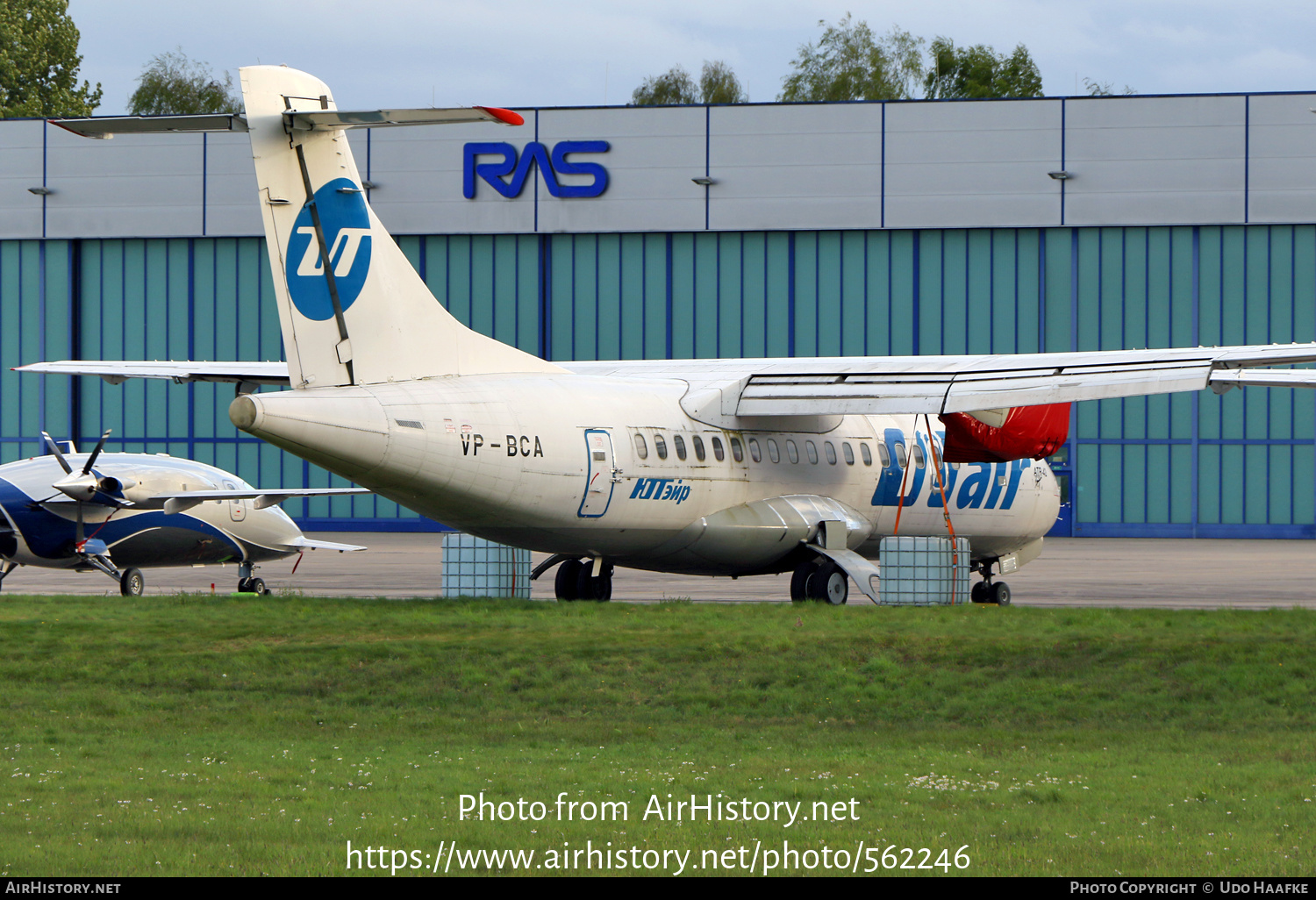 Aircraft Photo of VP-BCA | ATR ATR-42-300 | UTair | AirHistory.net #562246