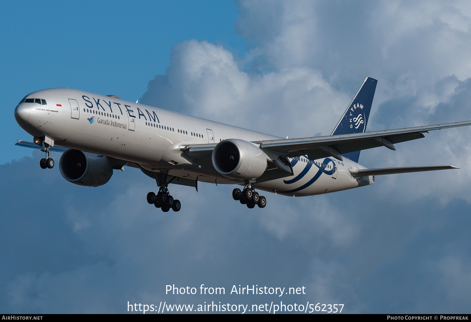 Aircraft Photo of PK-GII | Boeing 777-3U3/ER | Garuda Indonesia | AirHistory.net #562357