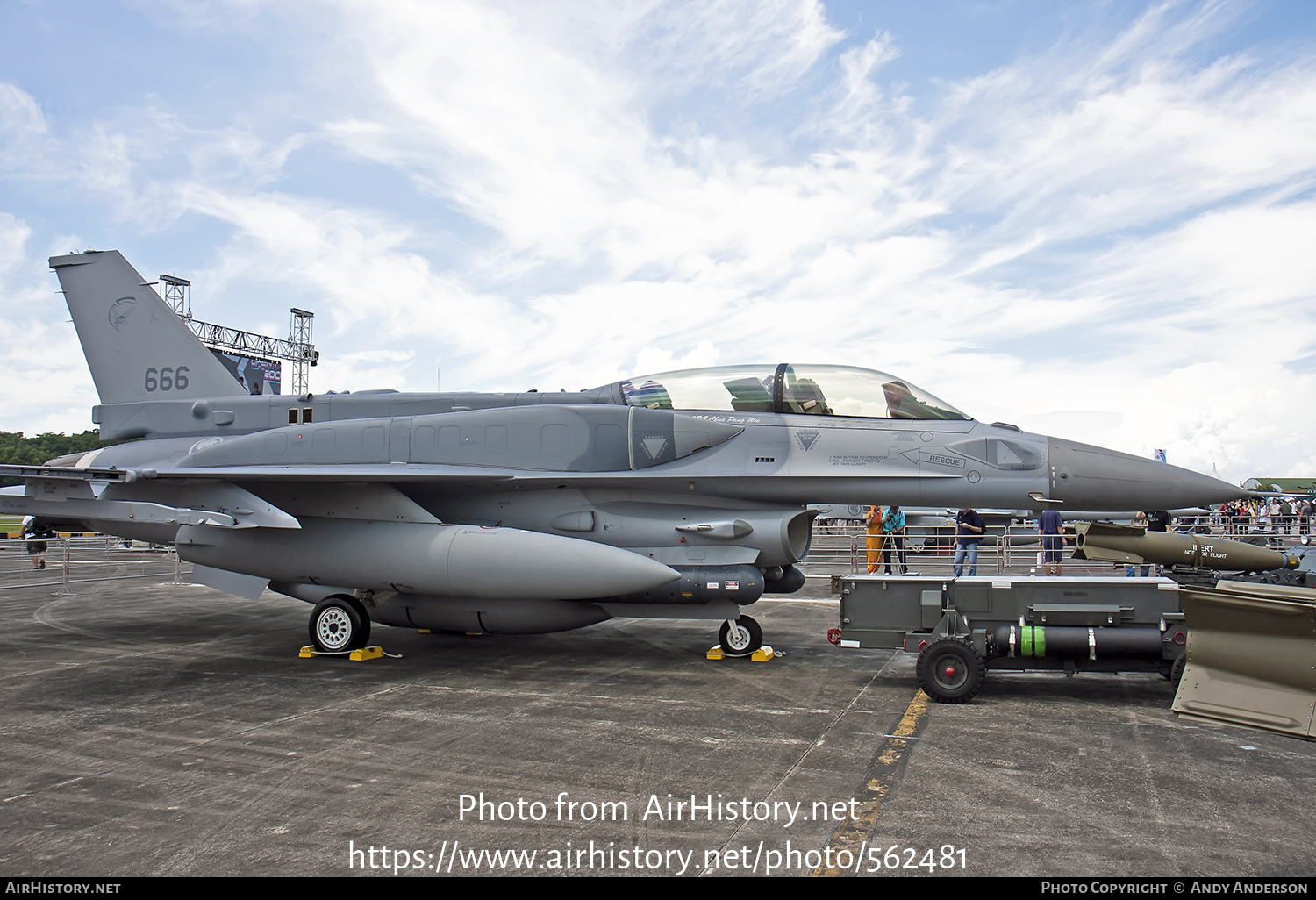 Aircraft Photo of 666 | General Dynamics F-16DJ Fighting Falcon | Singapore - Air Force | AirHistory.net #562481