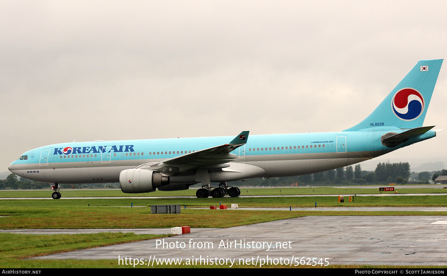 Aircraft Photo of HL8228 | Airbus A330-223 | Korean Air | AirHistory.net #562545