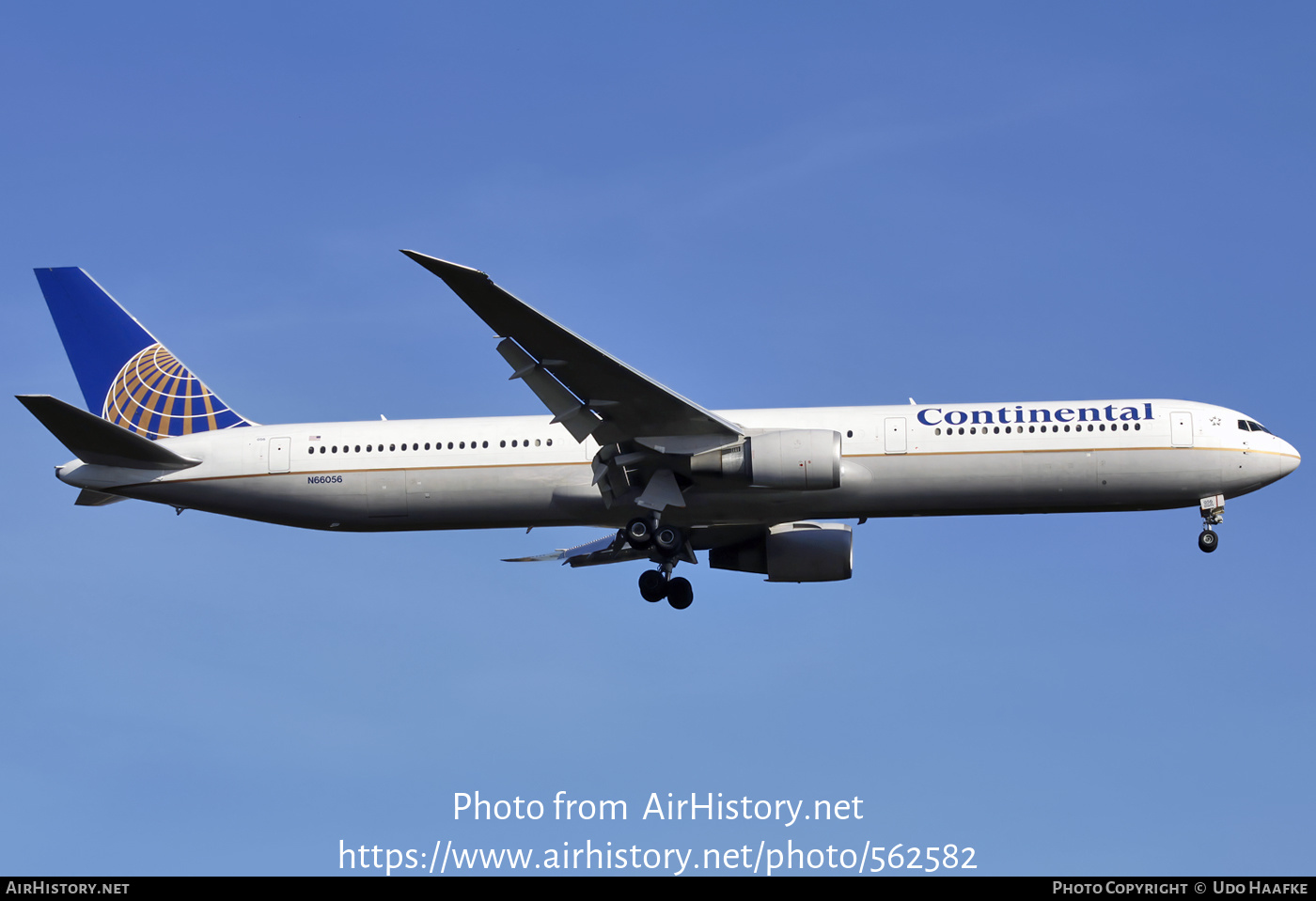 Aircraft Photo of N66056 | Boeing 767-424/ER | Continental Airlines | AirHistory.net #562582