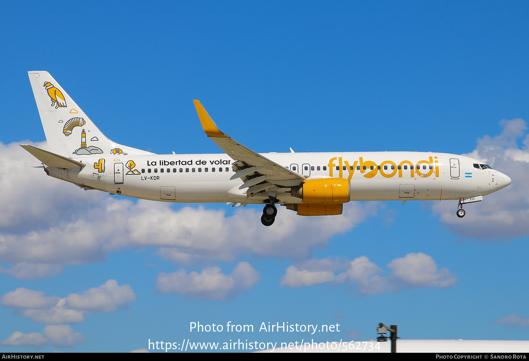 Aircraft Photo of LV-KDR | Boeing 737-86N | FlyBondi | AirHistory.net #562734