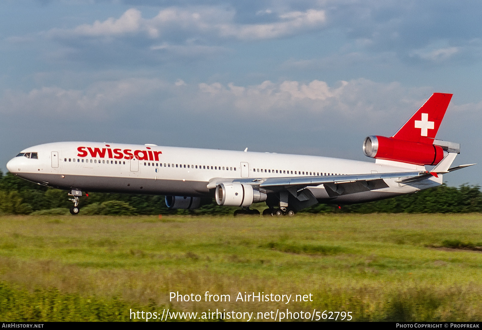 Aircraft Photo of HB-IWU | McDonnell Douglas MD-11 | Swissair | AirHistory.net #562795