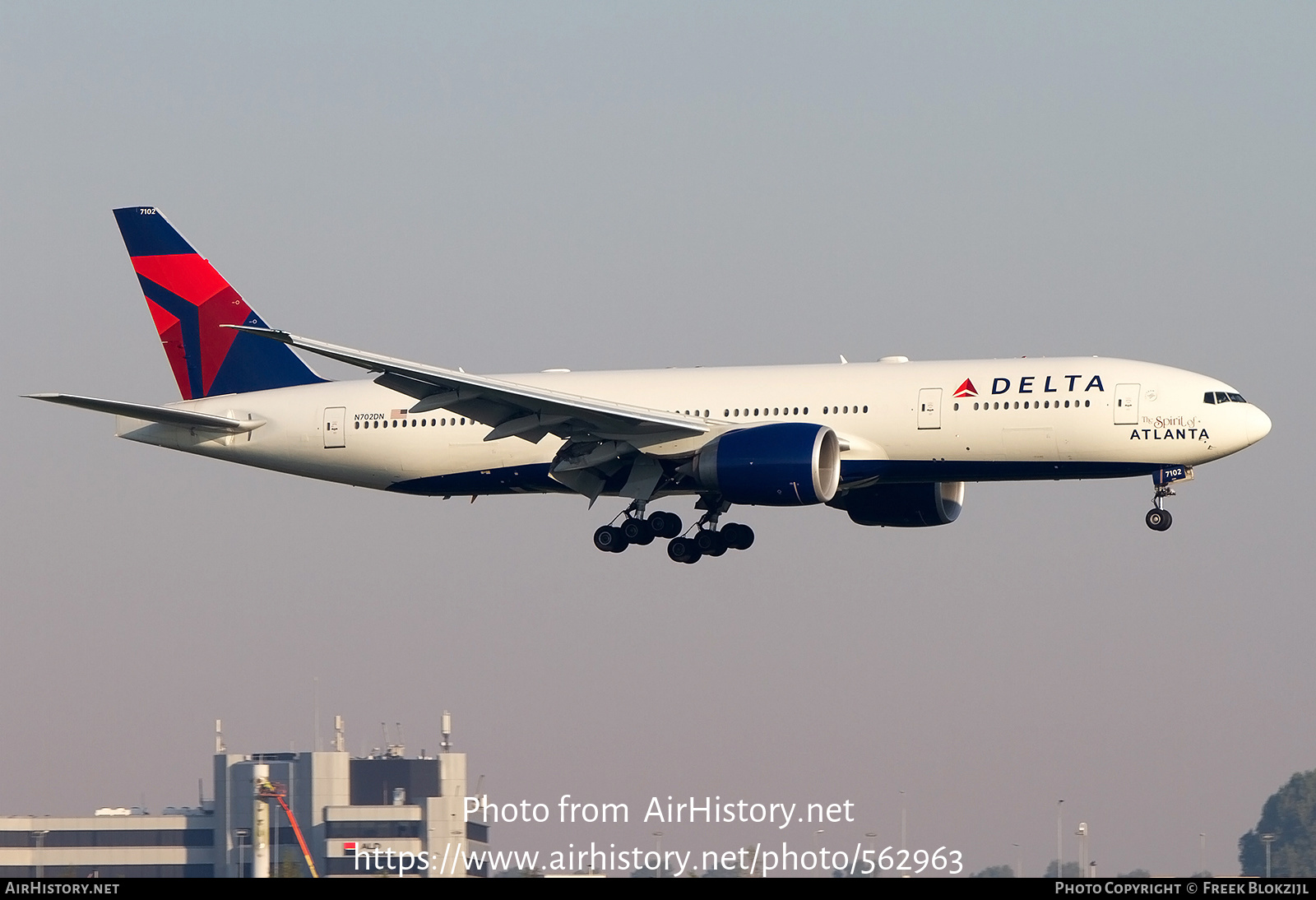 Aircraft Photo of N702DN | Boeing 777-232/LR | Delta Air Lines | AirHistory.net #562963