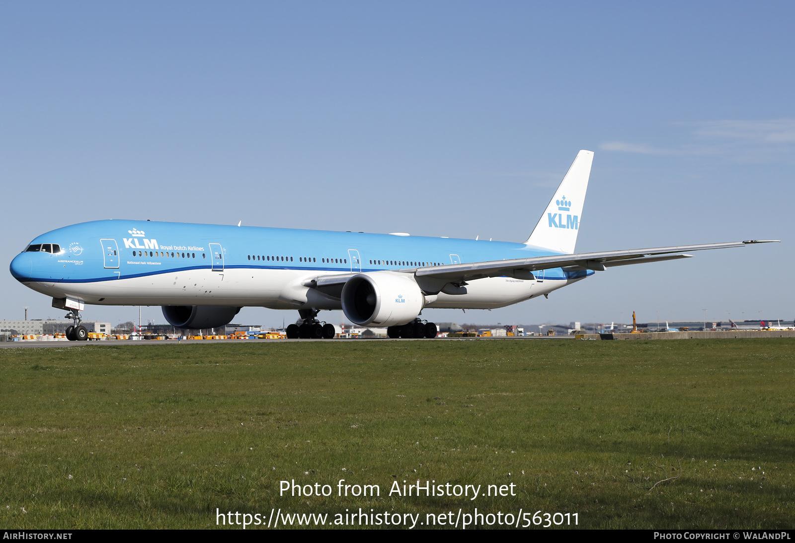 Aircraft Photo of PH-BVK | Boeing 777-306/ER | KLM - Royal Dutch Airlines | AirHistory.net #563011