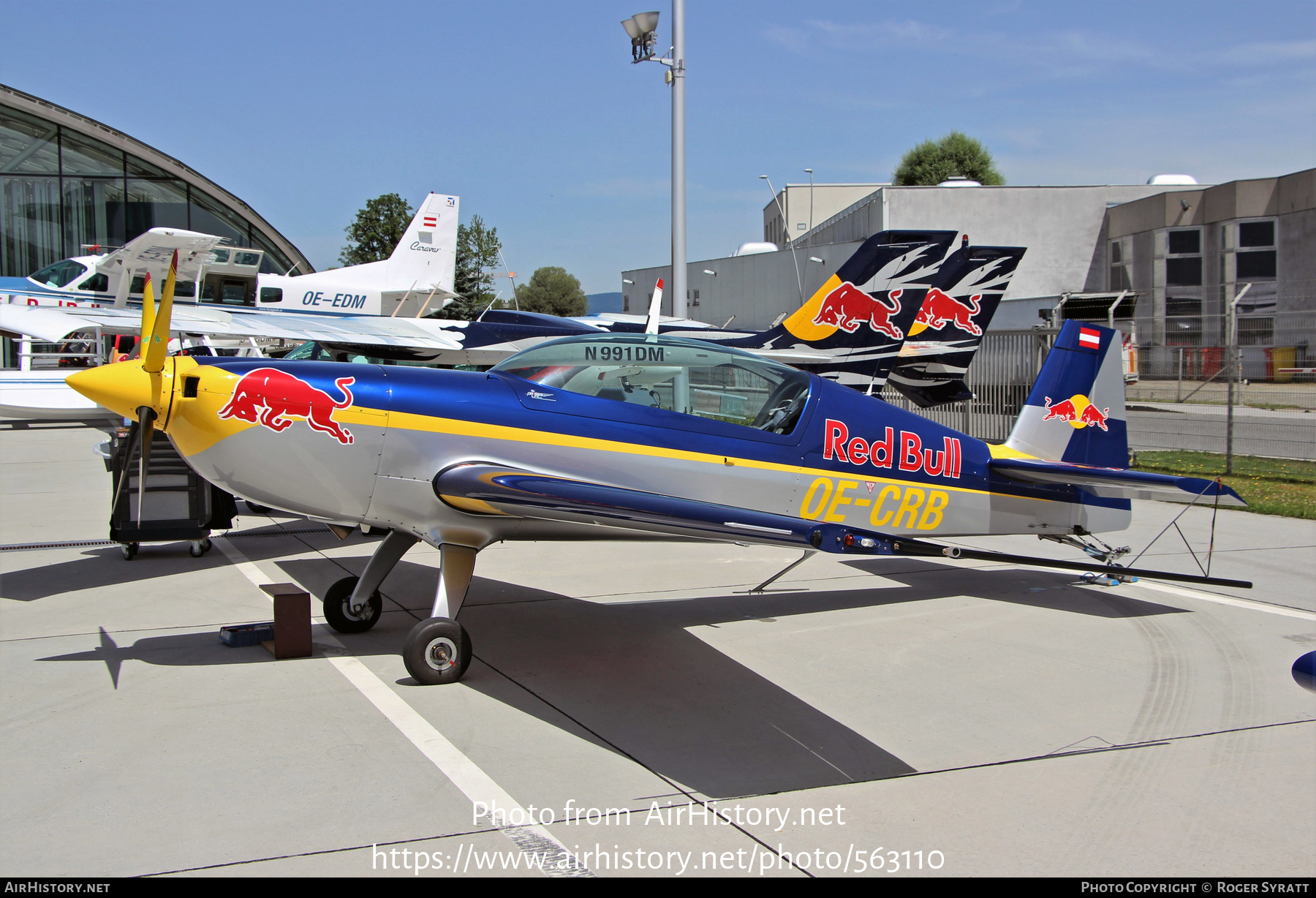 Aircraft Photo of OE-CRB | Extra EA-300LP | Red Bull | AirHistory.net #563110