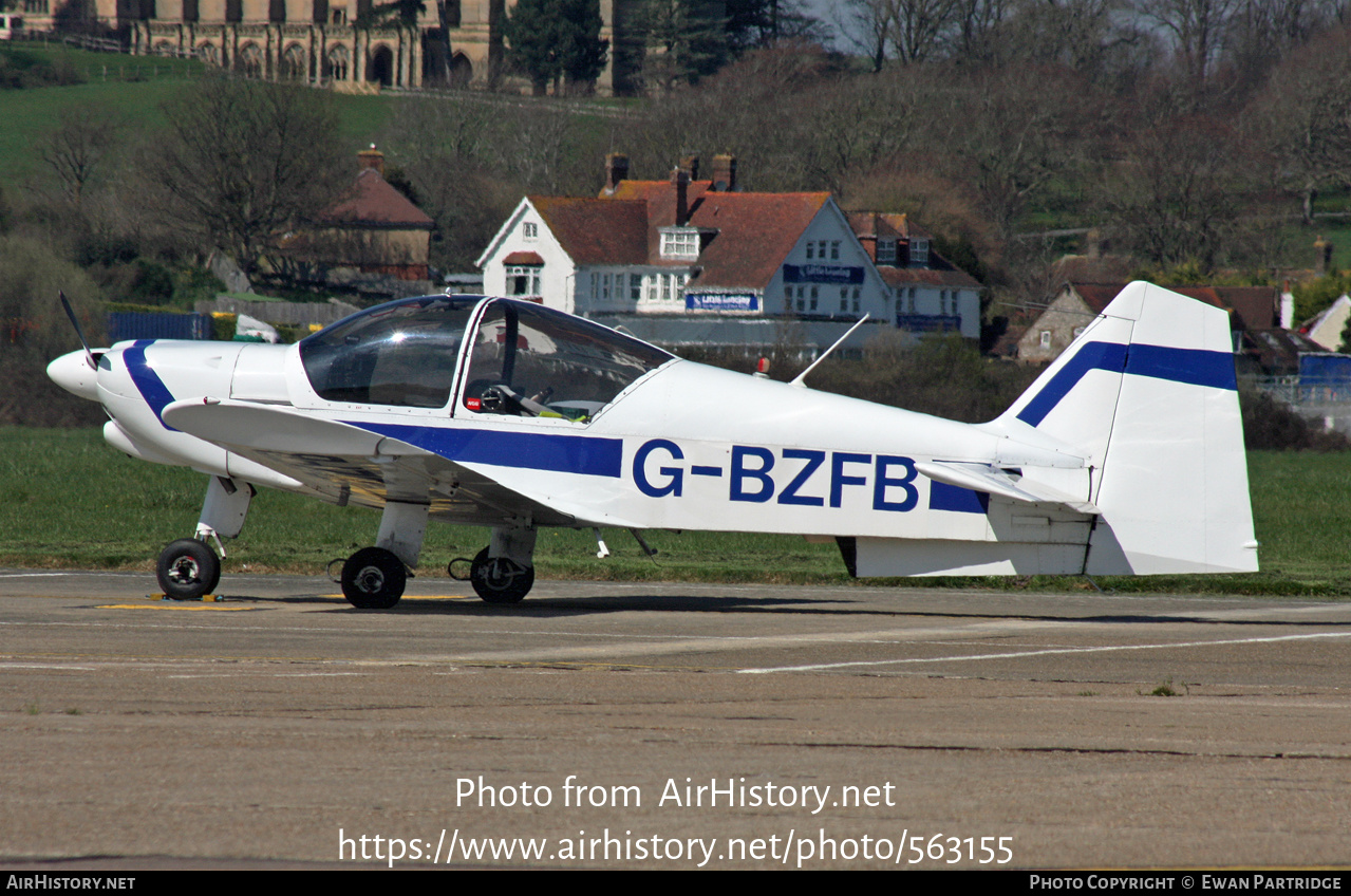 Aircraft Photo of G-BZFB | Robin R-2112 Alpha | AirHistory.net #563155