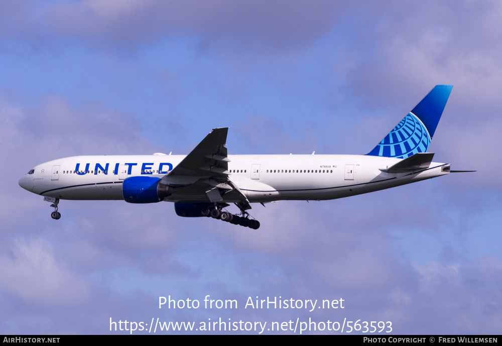 Aircraft Photo of N786UA | Boeing 777-222/ER | United Airlines | AirHistory.net #563593