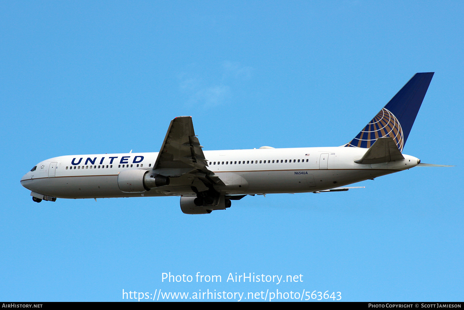 Aircraft Photo of N654UA | Boeing 767-322/ER | United Airlines | AirHistory.net #563643