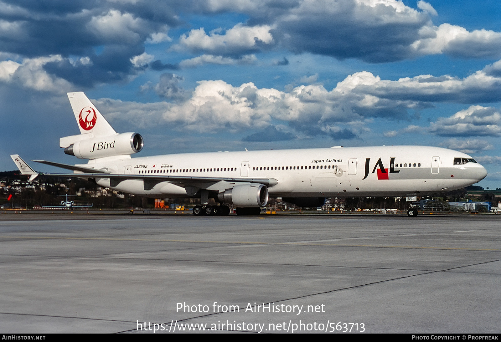 Aircraft Photo of JA8582 | McDonnell Douglas MD-11 | Japan