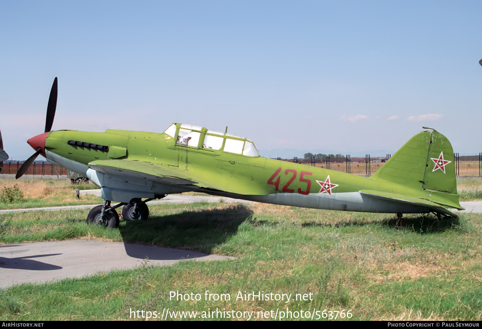 Aircraft Photo of 425 | Ilyushin Il-2M3 | Bulgaria - Air Force | AirHistory.net #563766