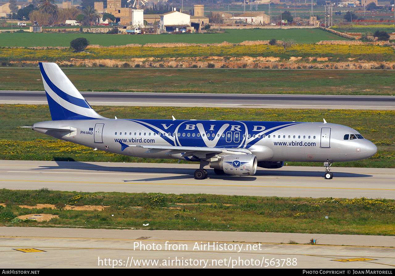 Aircraft Photo of PH-VAD | Airbus A320-212 | V Bird | AirHistory.net #563788