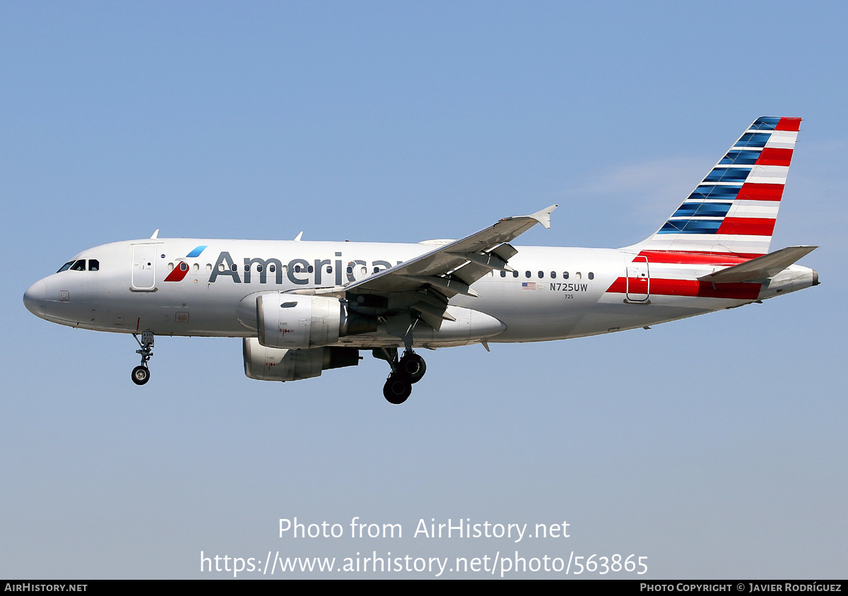 Aircraft Photo of N725UW | Airbus A319-112 | American Airlines | AirHistory.net #563865