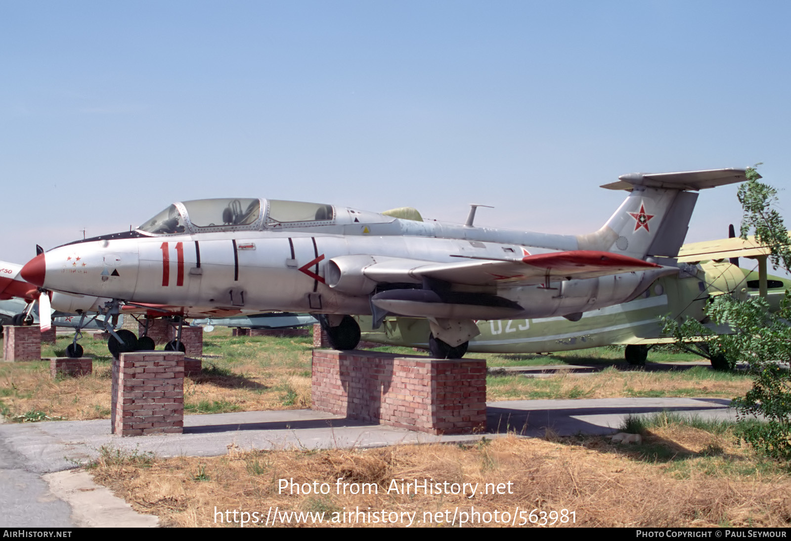 Aircraft Photo of 11 | Aero L-29 Delfin | Bulgaria - Air Force | AirHistory.net #563981