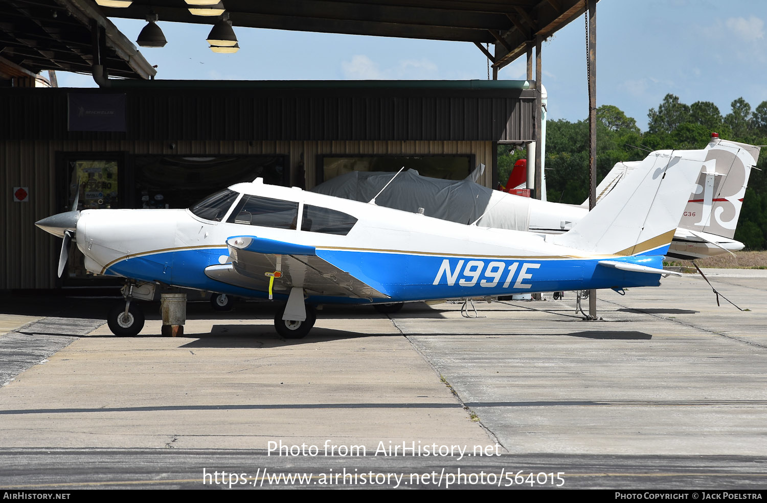 Aircraft Photo of N991E | Piper PA-24-260 Comanche | AirHistory.net #564015