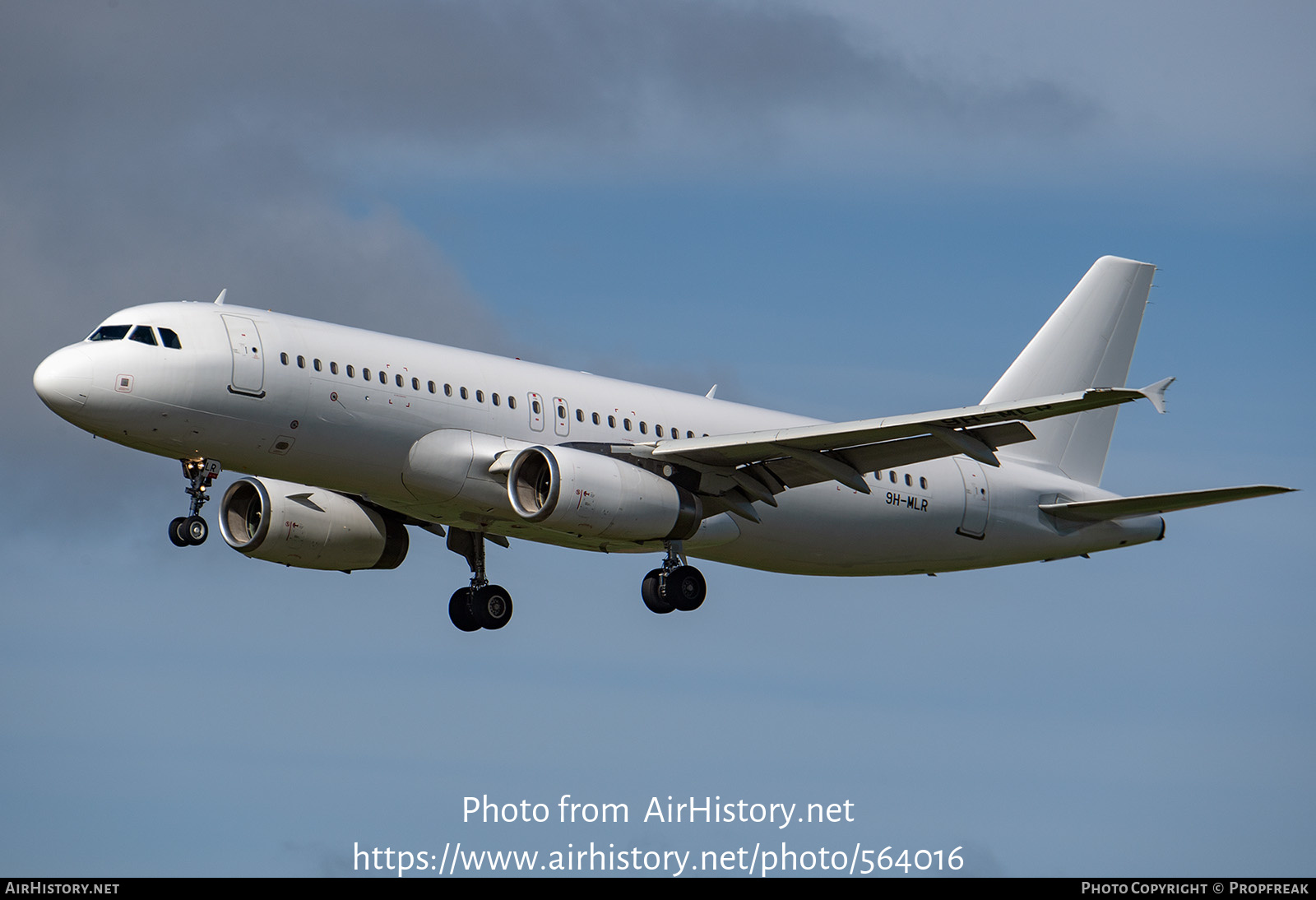 Aircraft Photo of 9H-MLR | Airbus A320-232 | AirHistory.net #564016