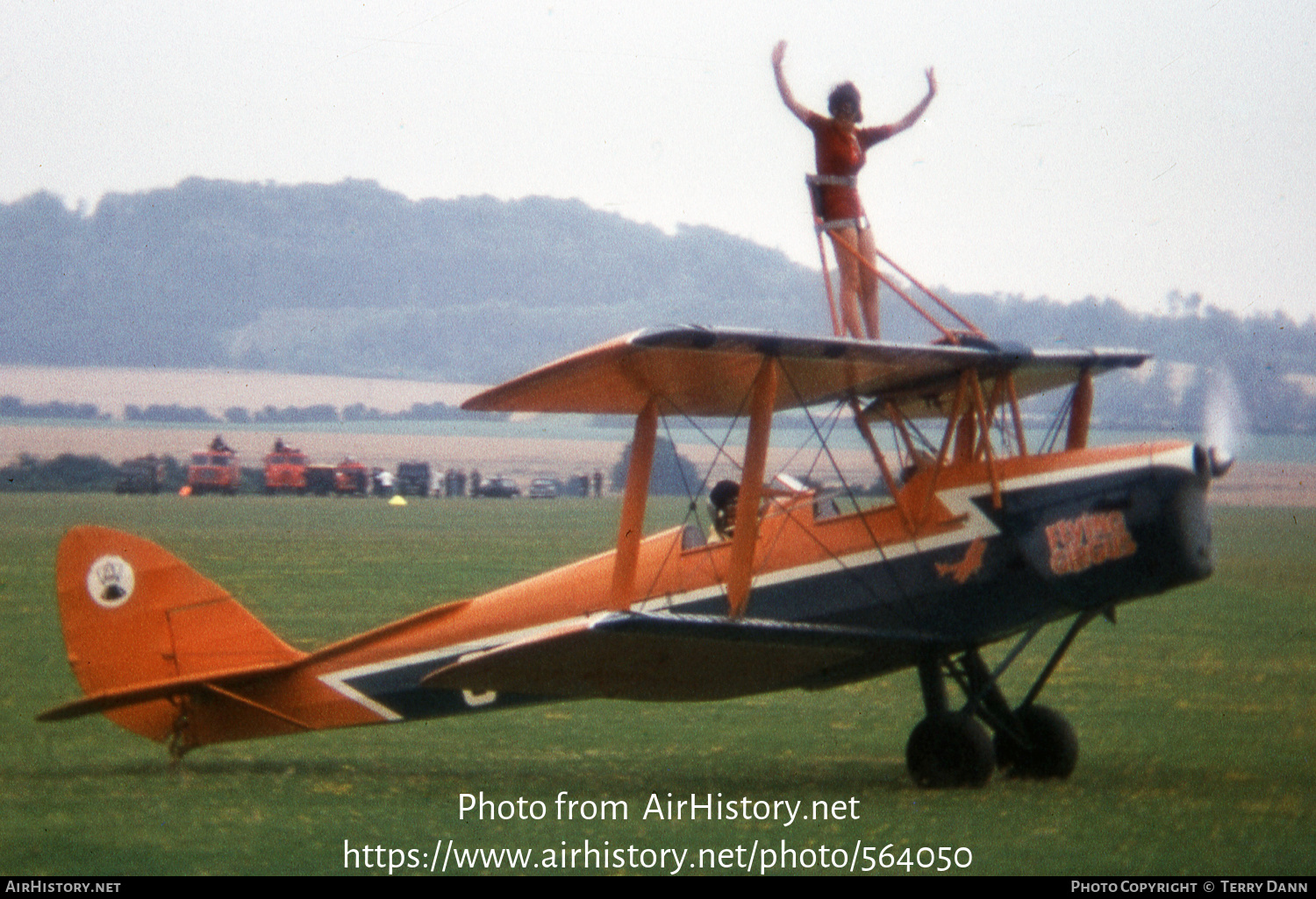 Aircraft Photo of G-APVT | De Havilland D.H. 82A Tiger Moth II | The Barnstormers Flying Circus | AirHistory.net #564050