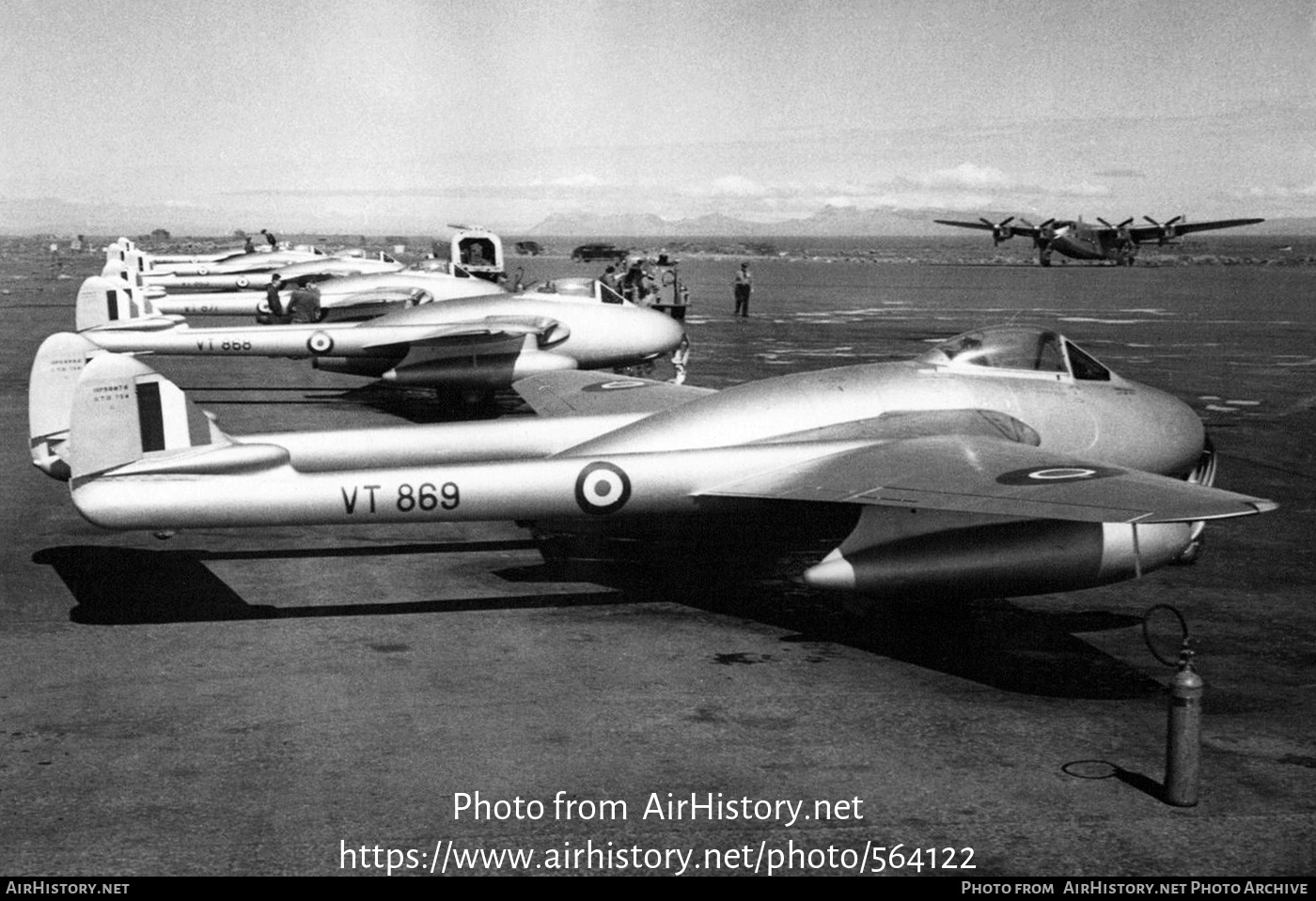 Aircraft Photo of VT869 | De Havilland D.H. 100 Vampire F3 | UK - Air Force | AirHistory.net #564122