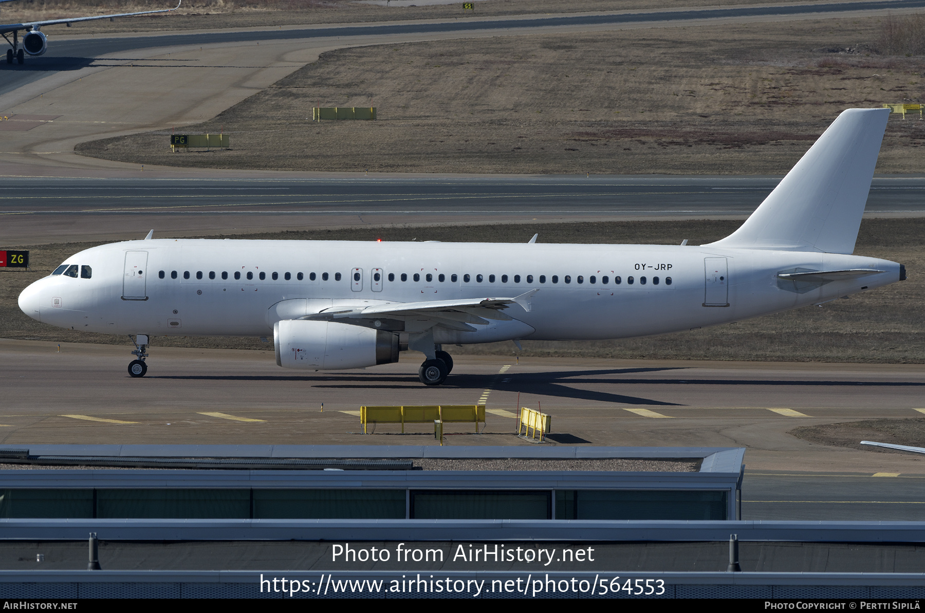 Aircraft Photo of OY-JRP | Airbus A320-232 | Danish Air Transport - DAT | AirHistory.net #564553