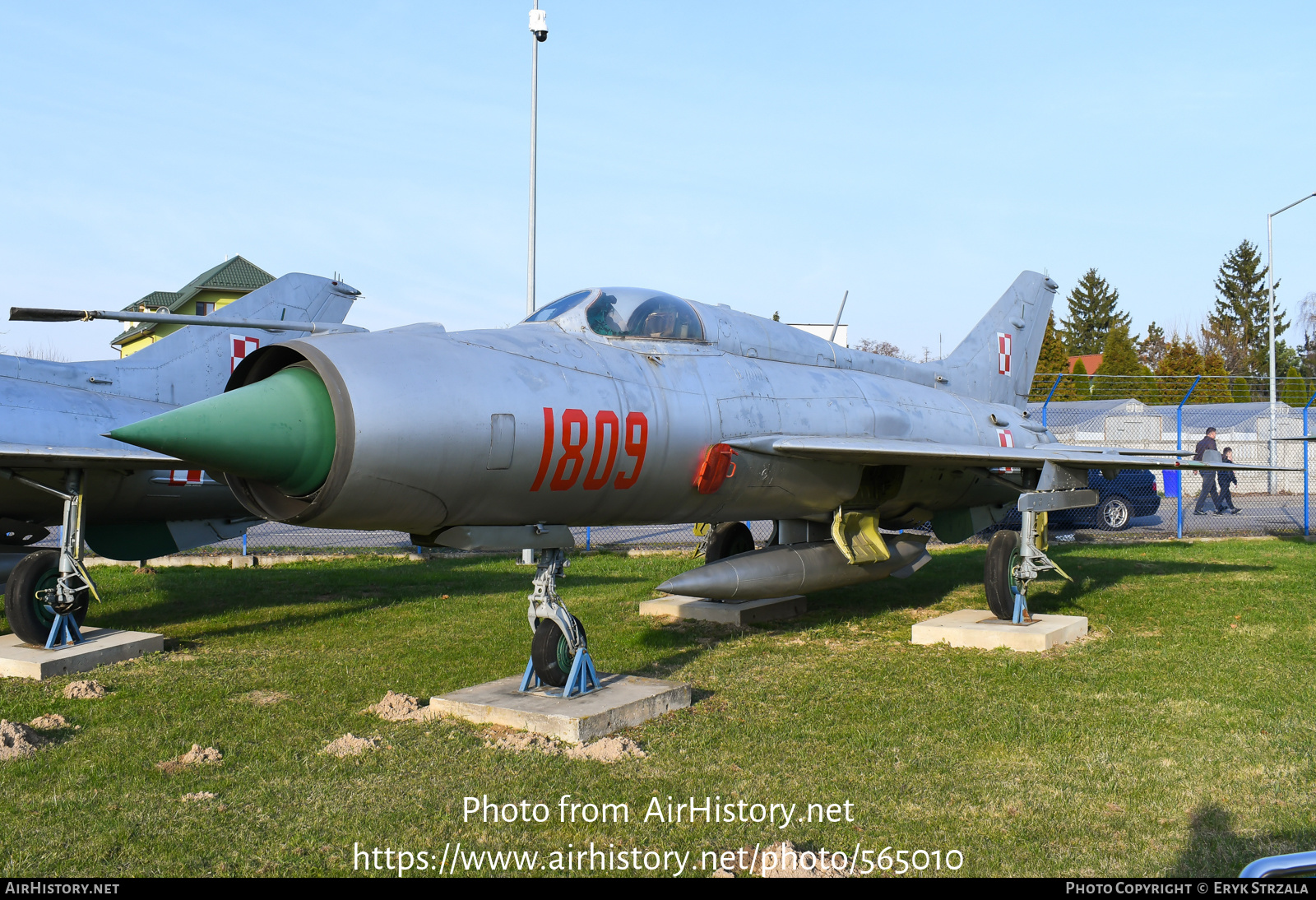 Aircraft Photo of 1809 | Mikoyan-Gurevich MiG-21PF | Poland - Air Force | AirHistory.net #565010