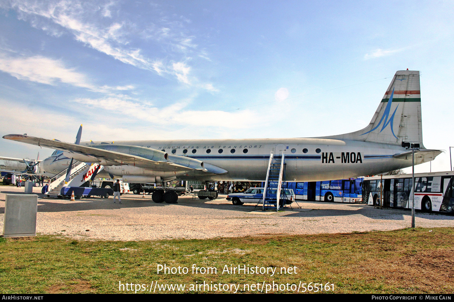 Aircraft Photo of HA-MOA | Ilyushin Il-18Gr | Malév - Hungarian Airlines | AirHistory.net #565161