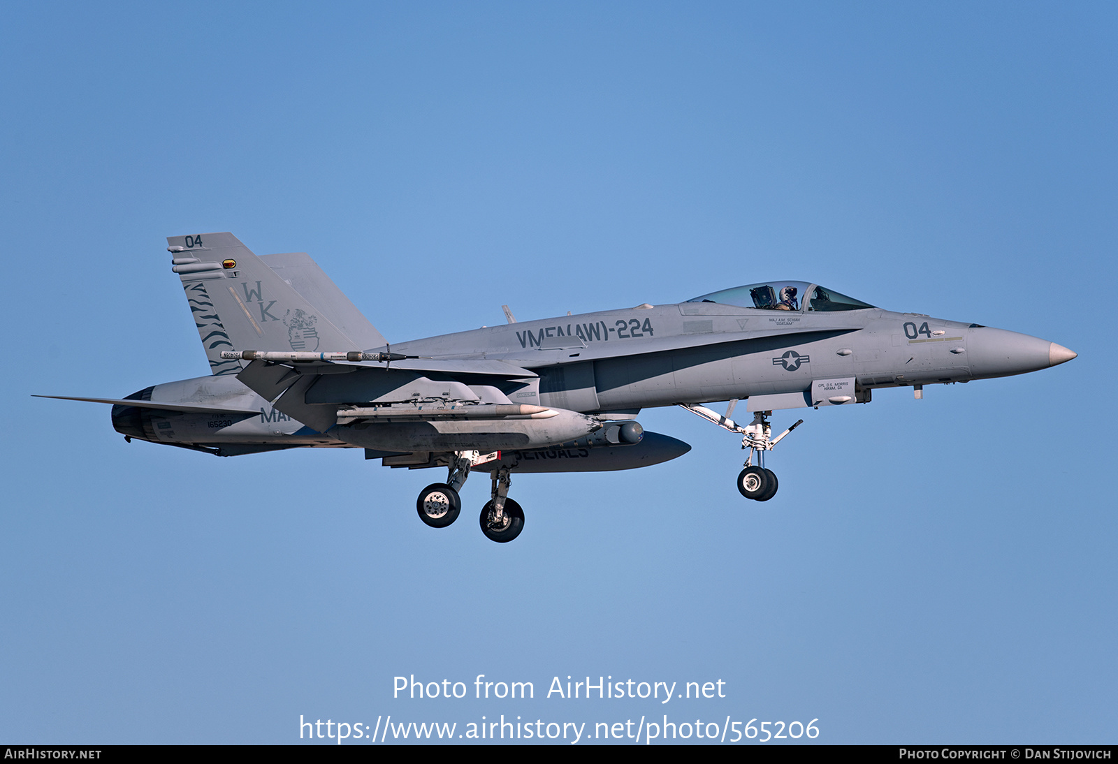 Aircraft Photo of 165230 | McDonnell Douglas F/A-18C Hornet | USA - Marines | AirHistory.net #565206