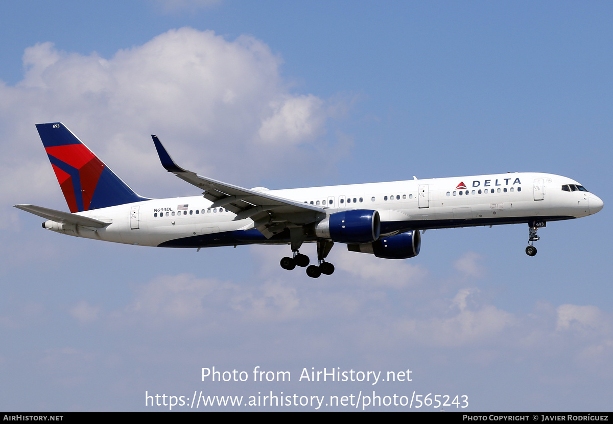 Aircraft Photo of N693DL | Boeing 757-232 | Delta Air Lines | AirHistory.net #565243