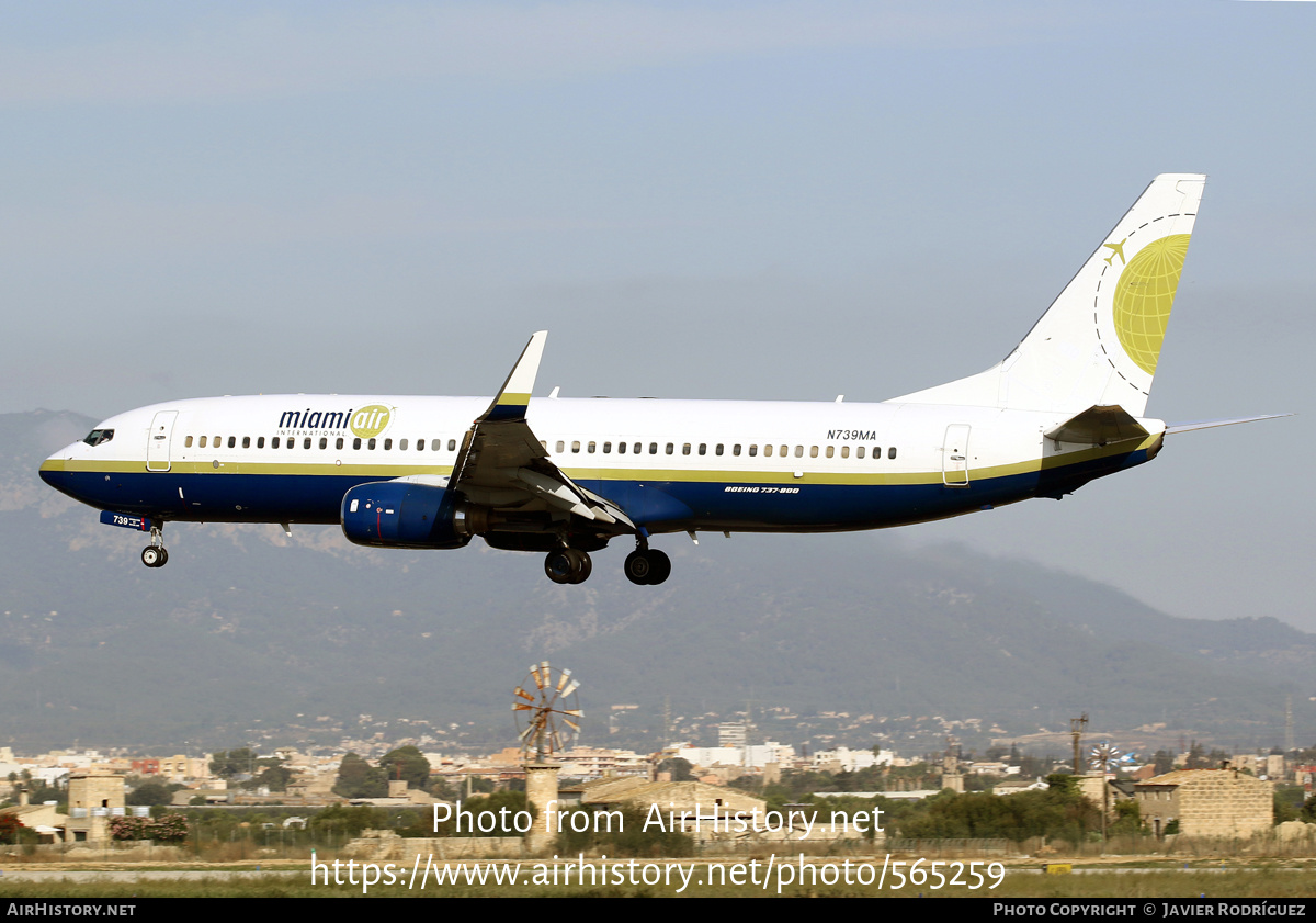 Aircraft Photo of N739MA | Boeing 737-8Q8 | Miami Air International | AirHistory.net #565259