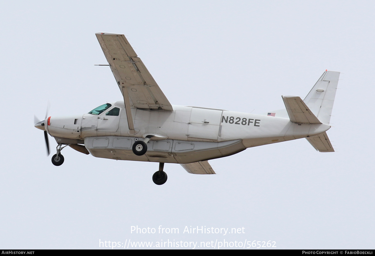 Aircraft Photo of N828FE | Cessna 208B Super Cargomaster | AirHistory.net #565262