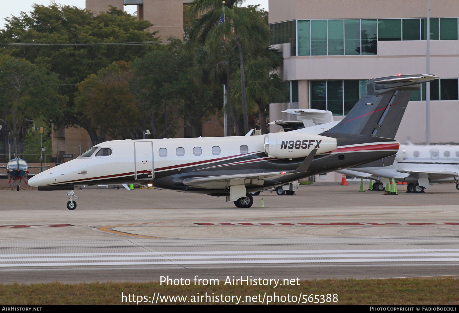 Aircraft Photo of N385FX | Embraer EMB-505 Phenom 300 | AirHistory.net #565388