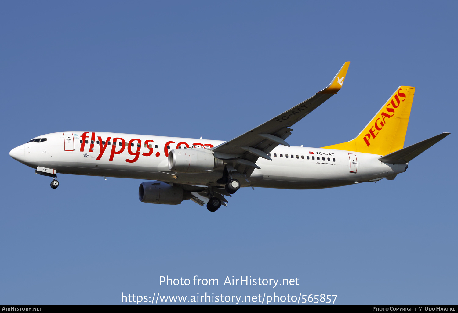 Aircraft Photo of TC-AAT | Boeing 737-82R | Pegasus Airlines | AirHistory.net #565857