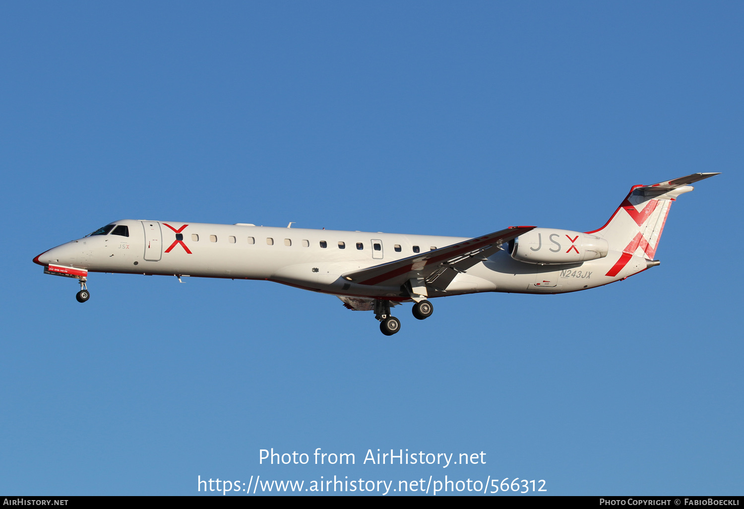 Aircraft Photo of N243JX | Embraer ERJ-145LR (EMB-145LR) | JetSuiteX - JSX | AirHistory.net #566312