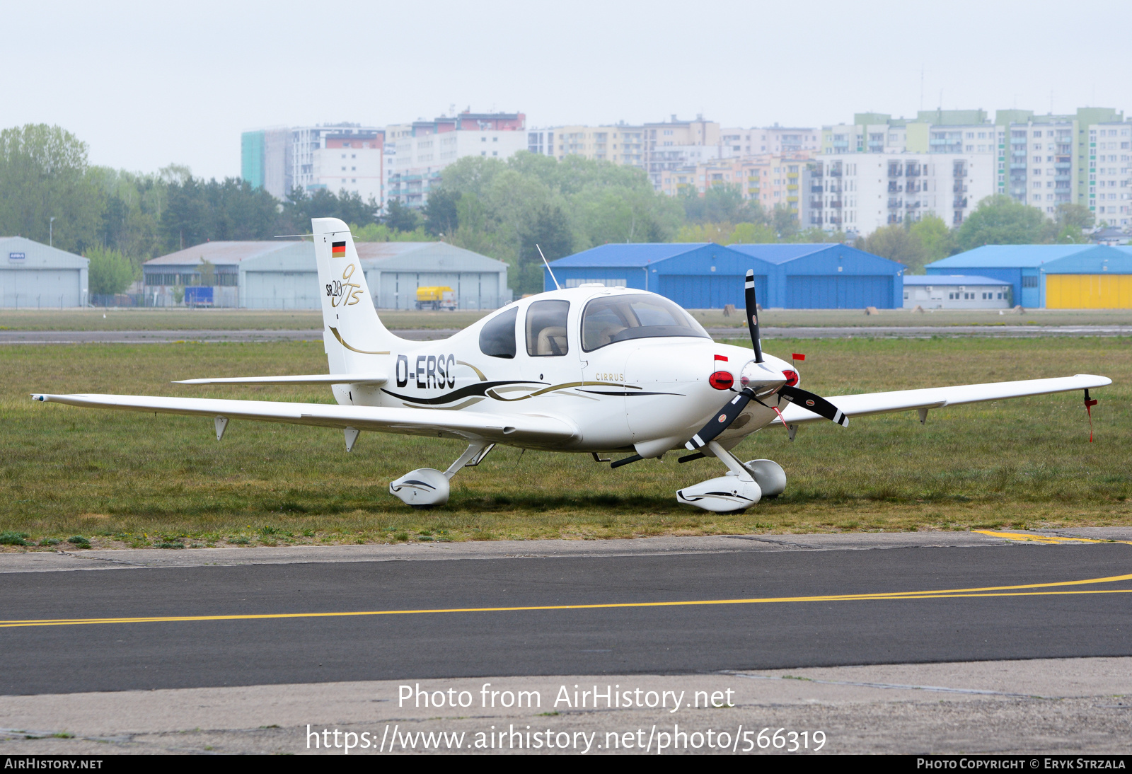 Aircraft Photo of D-ERSC | Cirrus SR-20 G2-GTS | AirHistory.net #566319