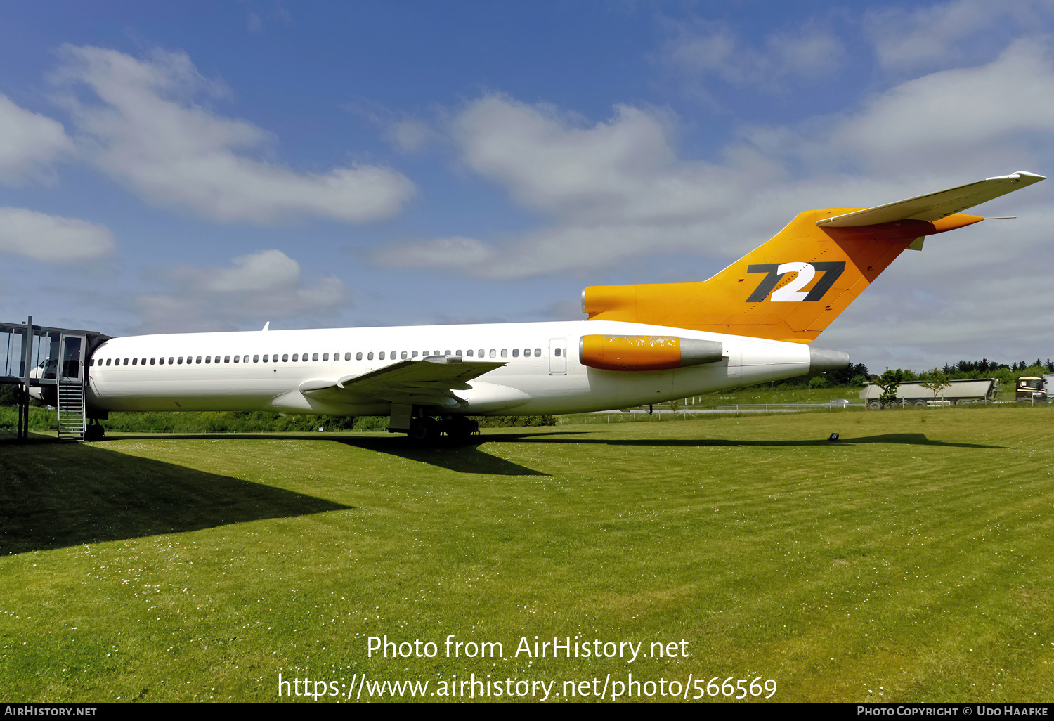 Aircraft Photo of G-BNNI | Boeing 727-276/Adv | AirHistory.net #566569