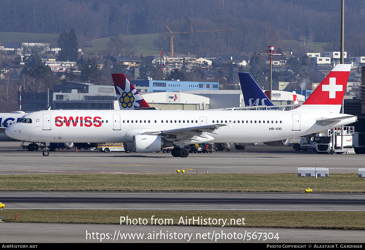 Aircraft Photo of HB-IOD | Airbus A321-111 | Swiss International Air Lines | AirHistory.net #567304