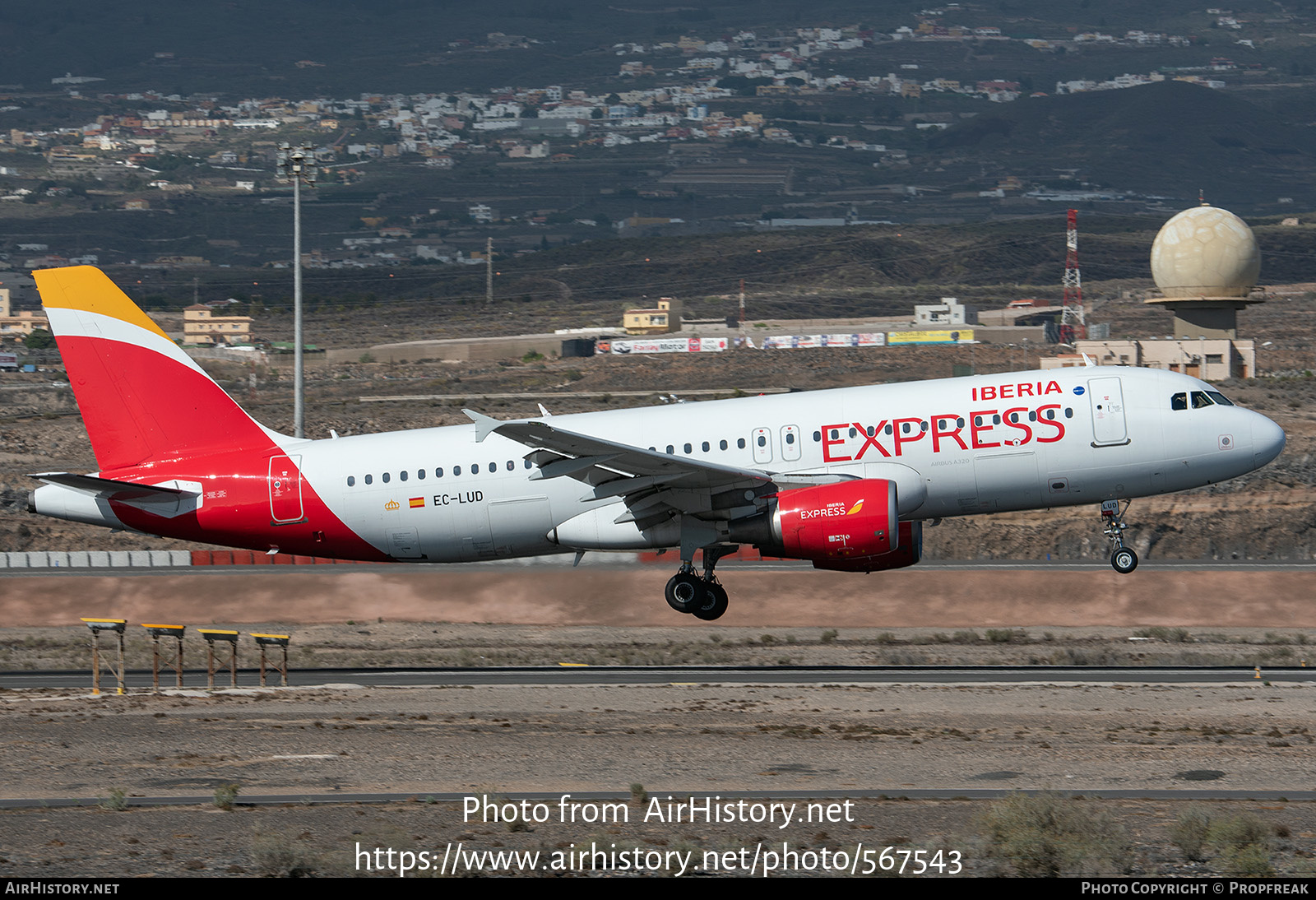 Aircraft Photo of EC-LUD | Airbus A320-214 | Iberia Express | AirHistory.net #567543