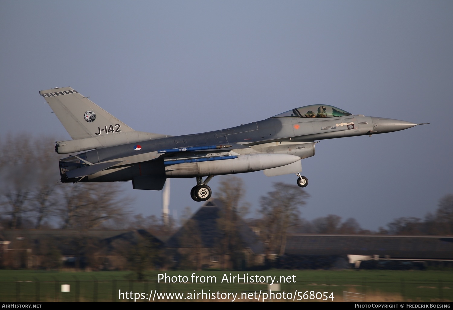 Aircraft Photo of J-142 | General Dynamics F-16AM Fighting Falcon | Netherlands - Air Force | AirHistory.net #568054