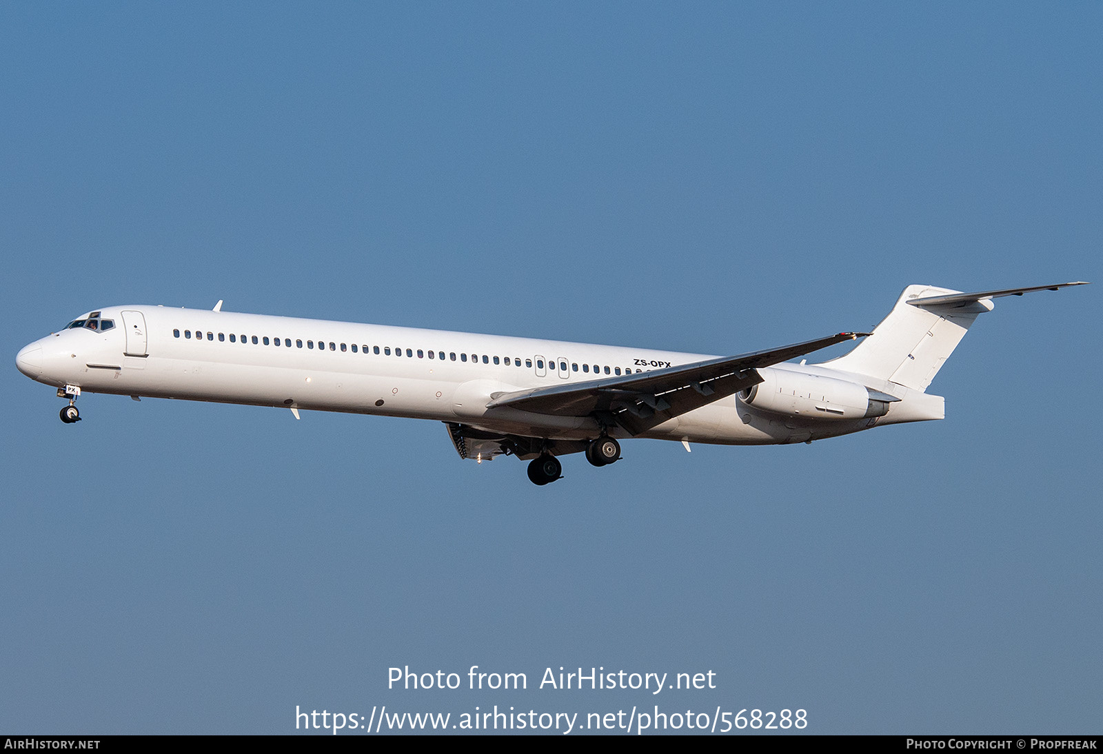 Aircraft Photo of ZS-OPX | McDonnell Douglas MD-83 (DC-9-83) | AirHistory.net #568288