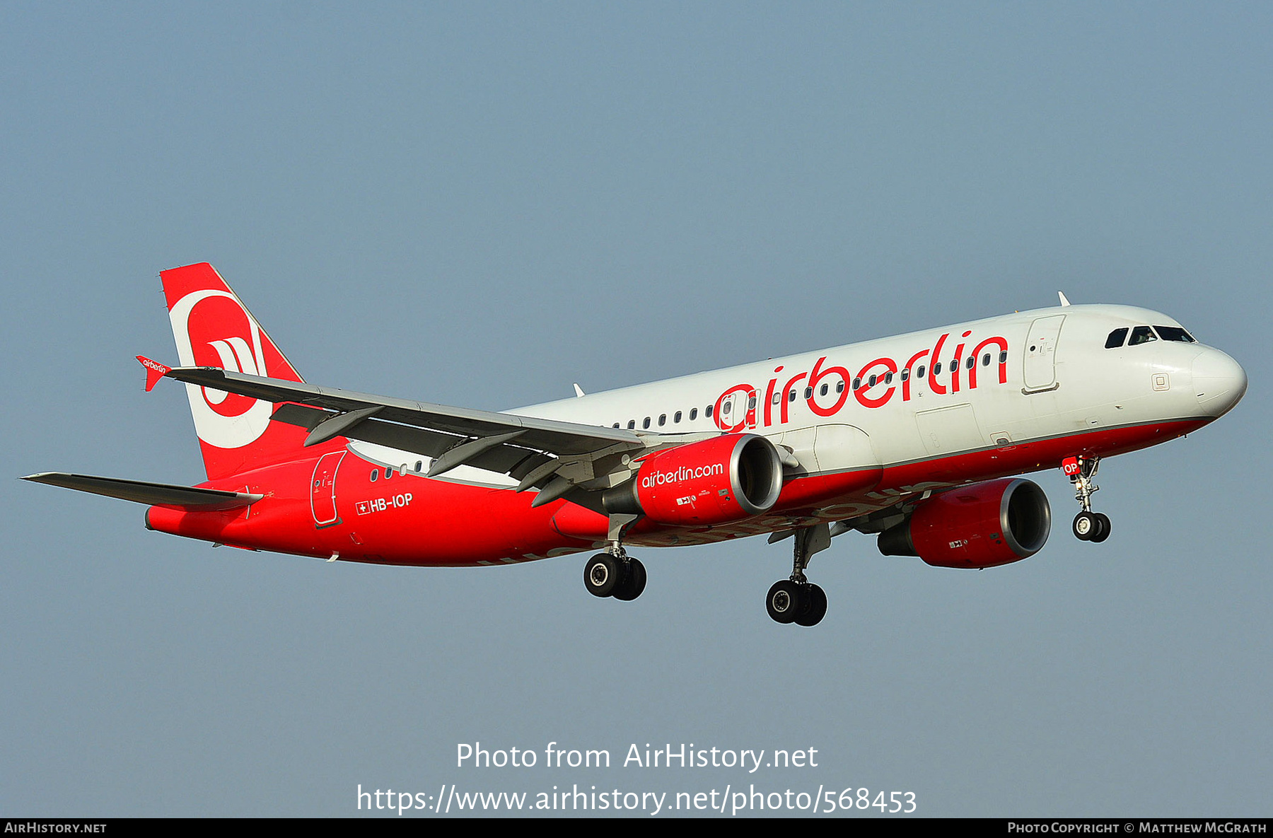 Aircraft Photo of HB-IOP | Airbus A320-214 | Air Berlin | AirHistory.net #568453