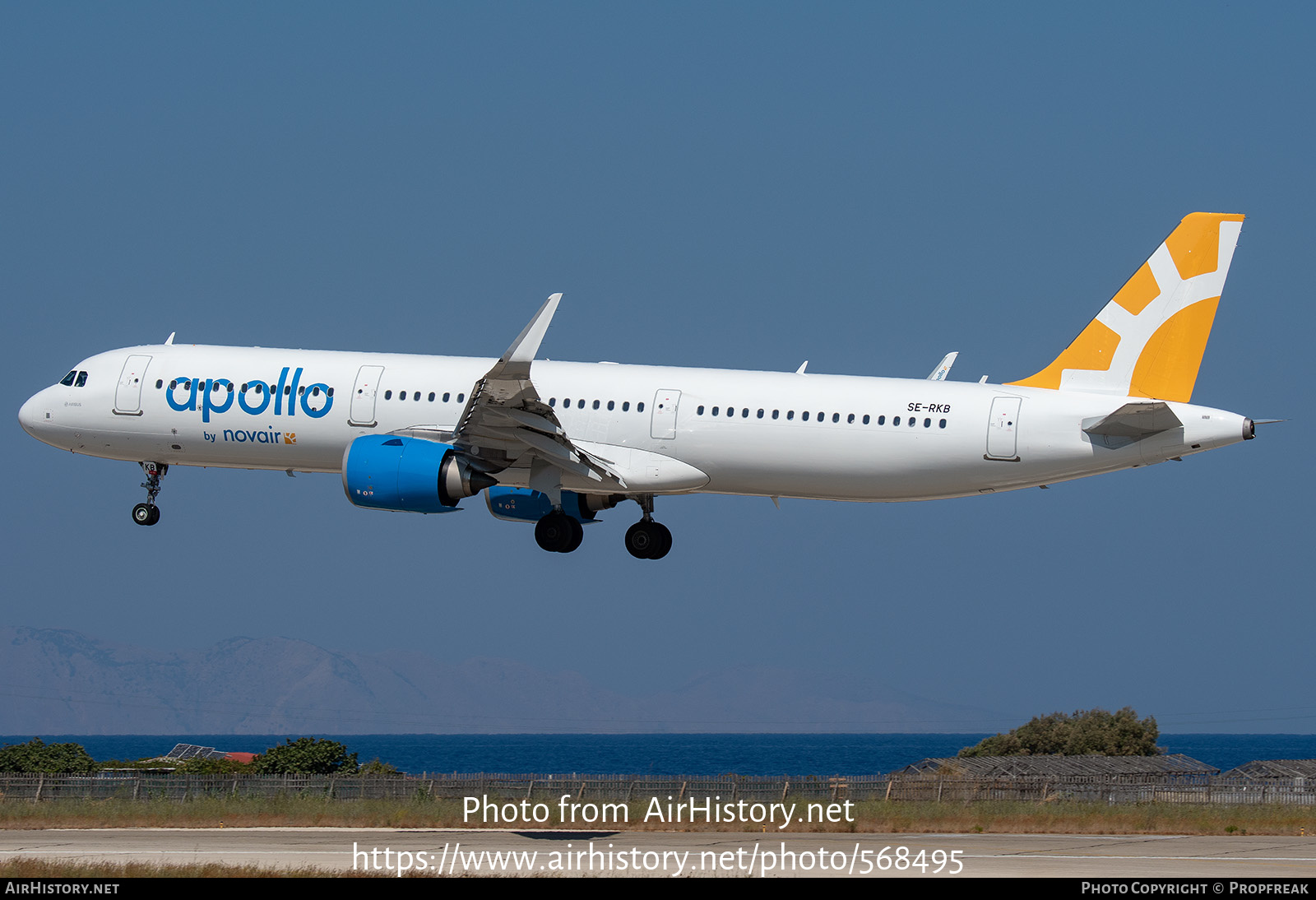 Aircraft Photo of SE-RKB | Airbus A321-251N | Apollo Travel | AirHistory.net #568495