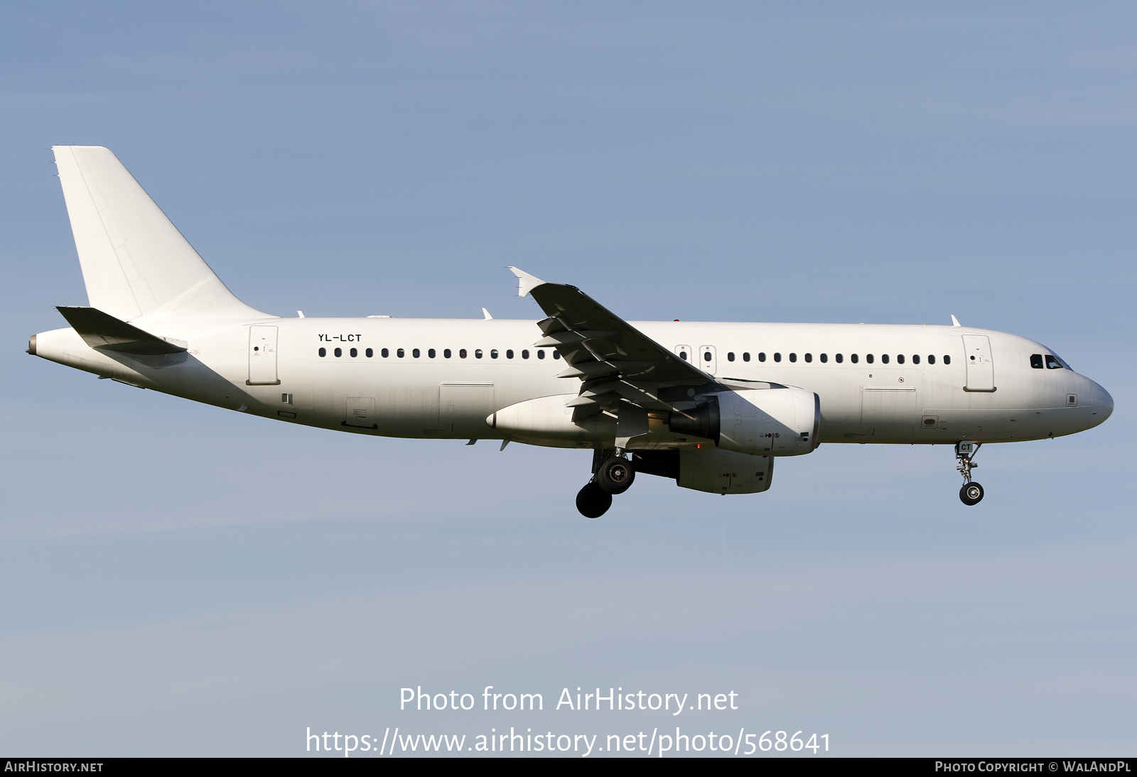 Aircraft Photo of YL-LCT | Airbus A320-214 | AirHistory.net #568641