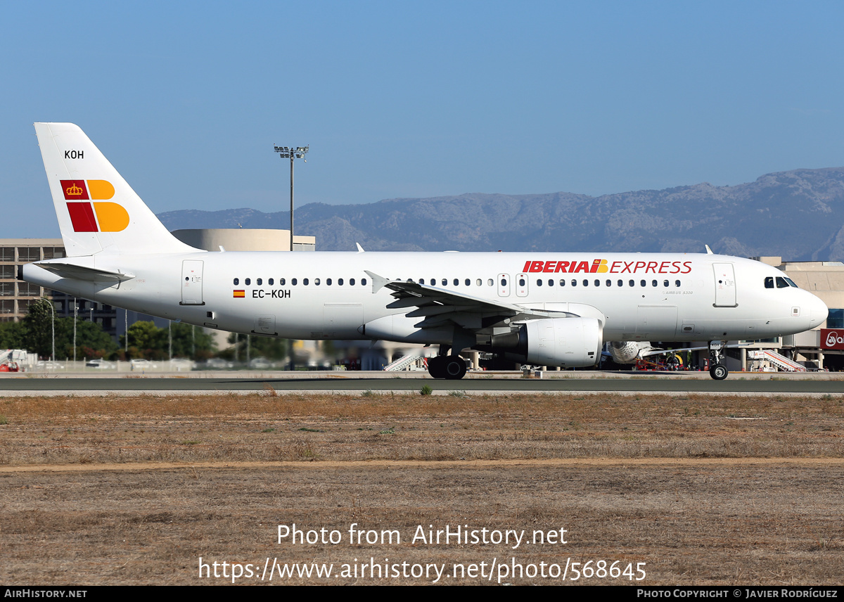 Aircraft Photo of EC-KOH | Airbus A320-214 | Iberia Express | AirHistory.net #568645