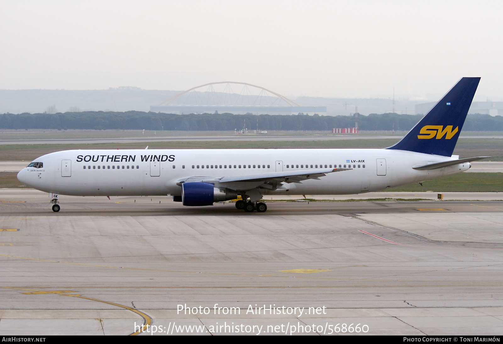 Aircraft Photo of LV-AIX | Boeing 767-3Y0/ER | Southern Winds | AirHistory.net #568660