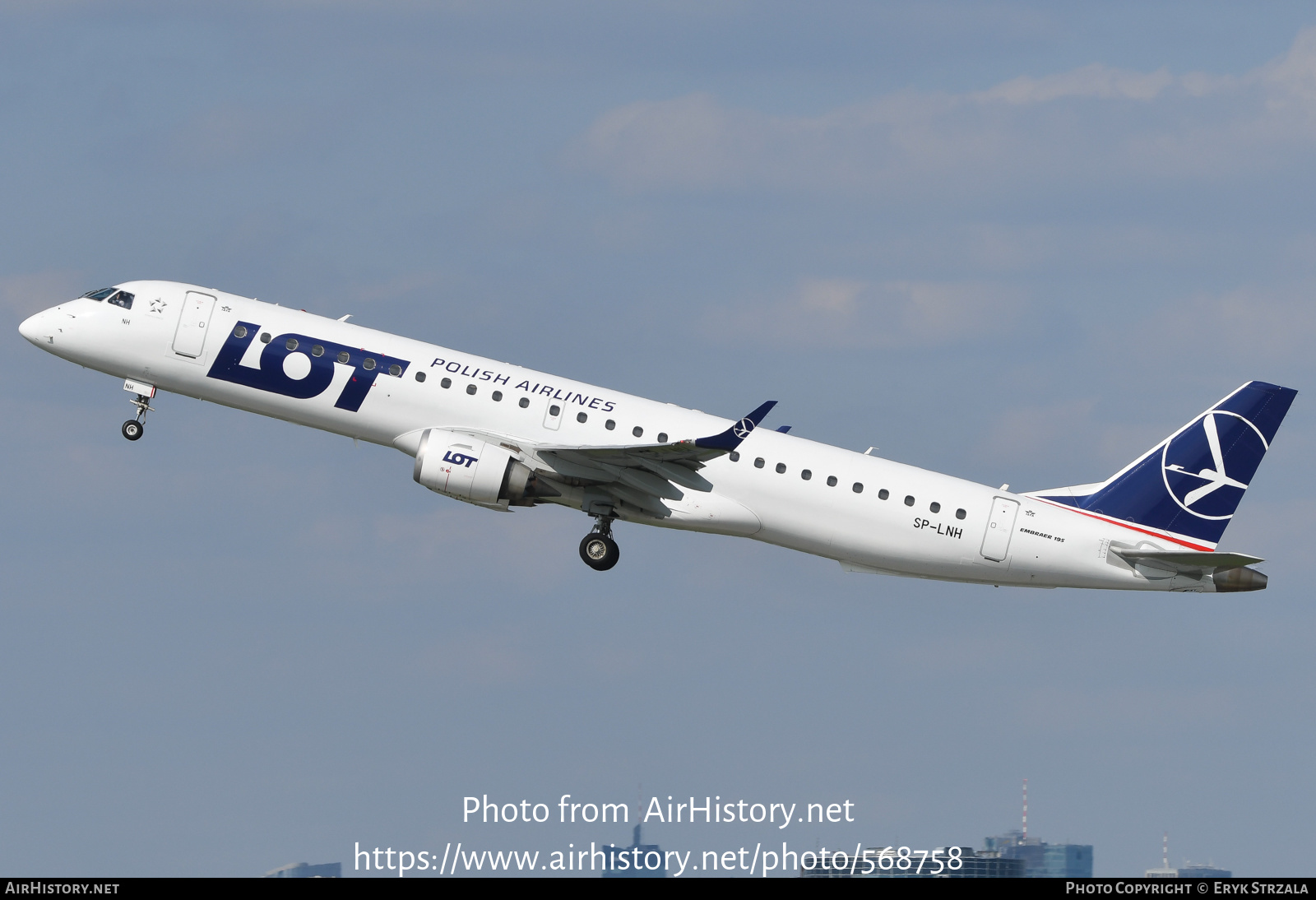 Aircraft Photo of SP-LNH | Embraer 195LR (ERJ-190-200LR) | LOT Polish Airlines - Polskie Linie Lotnicze | AirHistory.net #568758