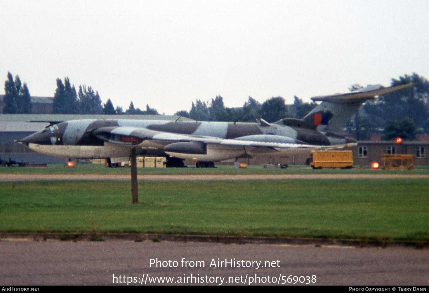 Aircraft Photo of XL193 | Handley Page HP-80 Victor SR2 | UK - Air Force | AirHistory.net #569038