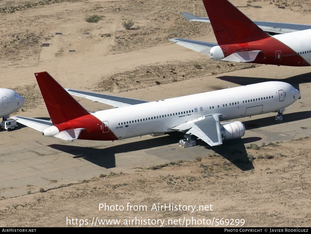 Aircraft Photo of VH-OGI | Boeing 767-338/ER | Qantas | AirHistory.net #569299