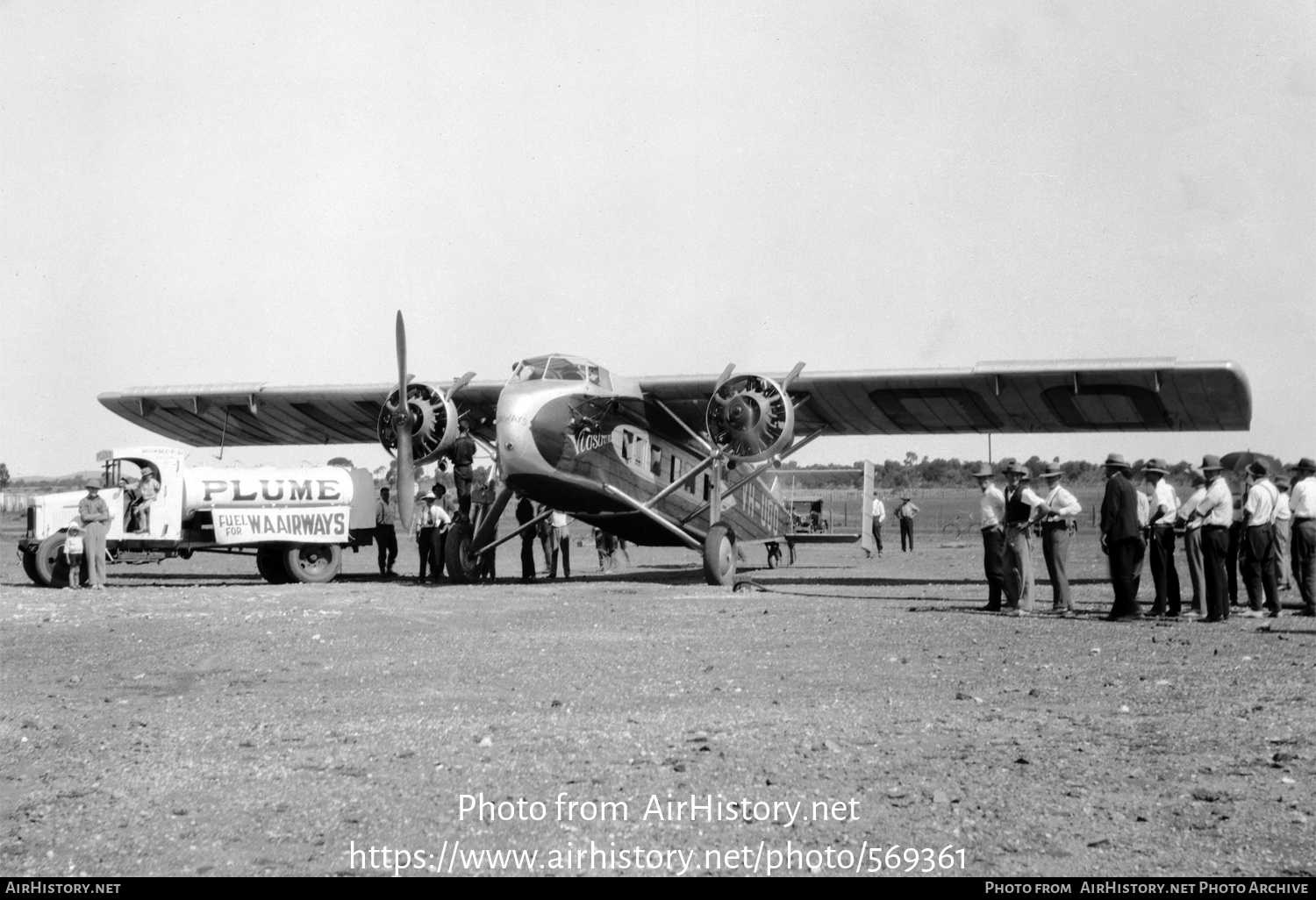 Aircraft Photo of VH-UOO | Vickers 198 Viastra II | West Australian Airways | AirHistory.net #569361