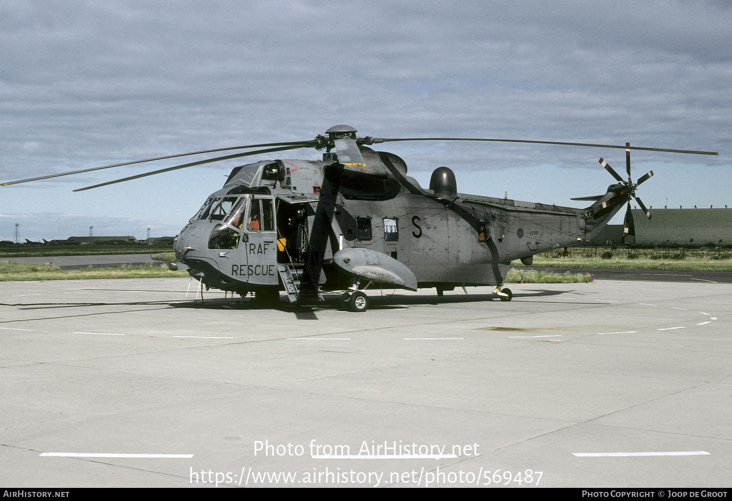 Aircraft Photo of XZ592 | Westland WS-61 Sea King HAR3 | UK - Air Force | AirHistory.net #569487